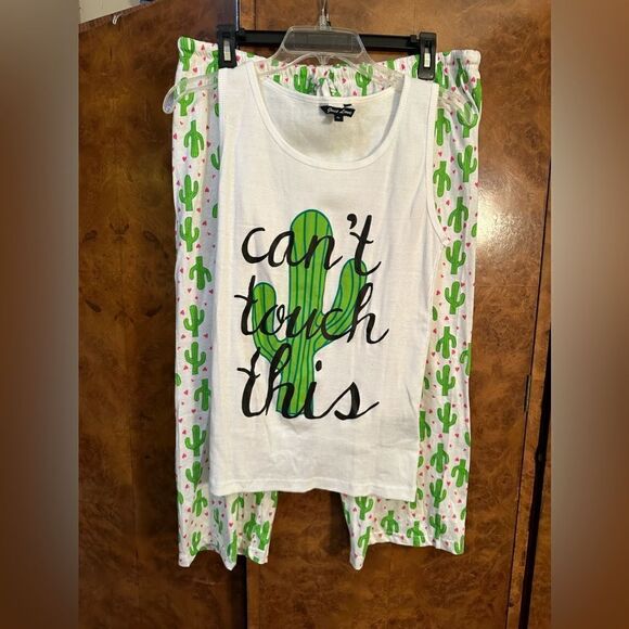 Can’t touch this pj set 🌵💗🌵💗🌵💗🌵💗🌵 - Picture 1 of 10